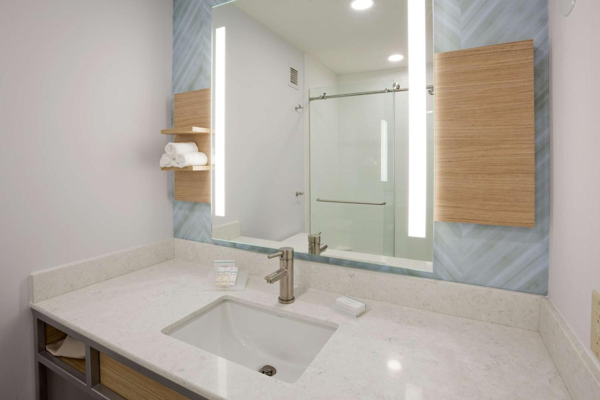 Hilton Garden Inn Minneapolis Іґан Екстер'єр фото