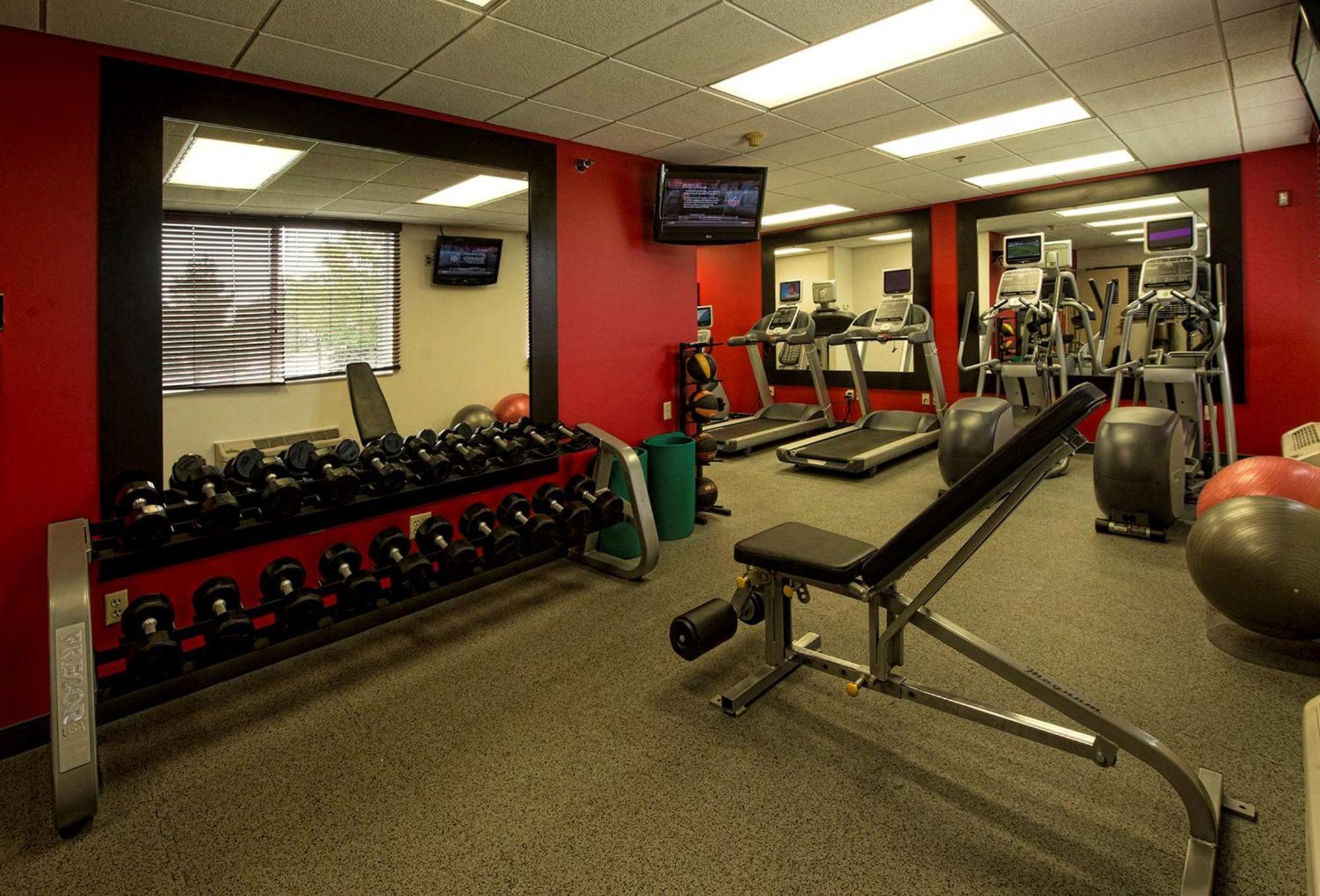 Hilton Garden Inn Minneapolis Іґан Екстер'єр фото