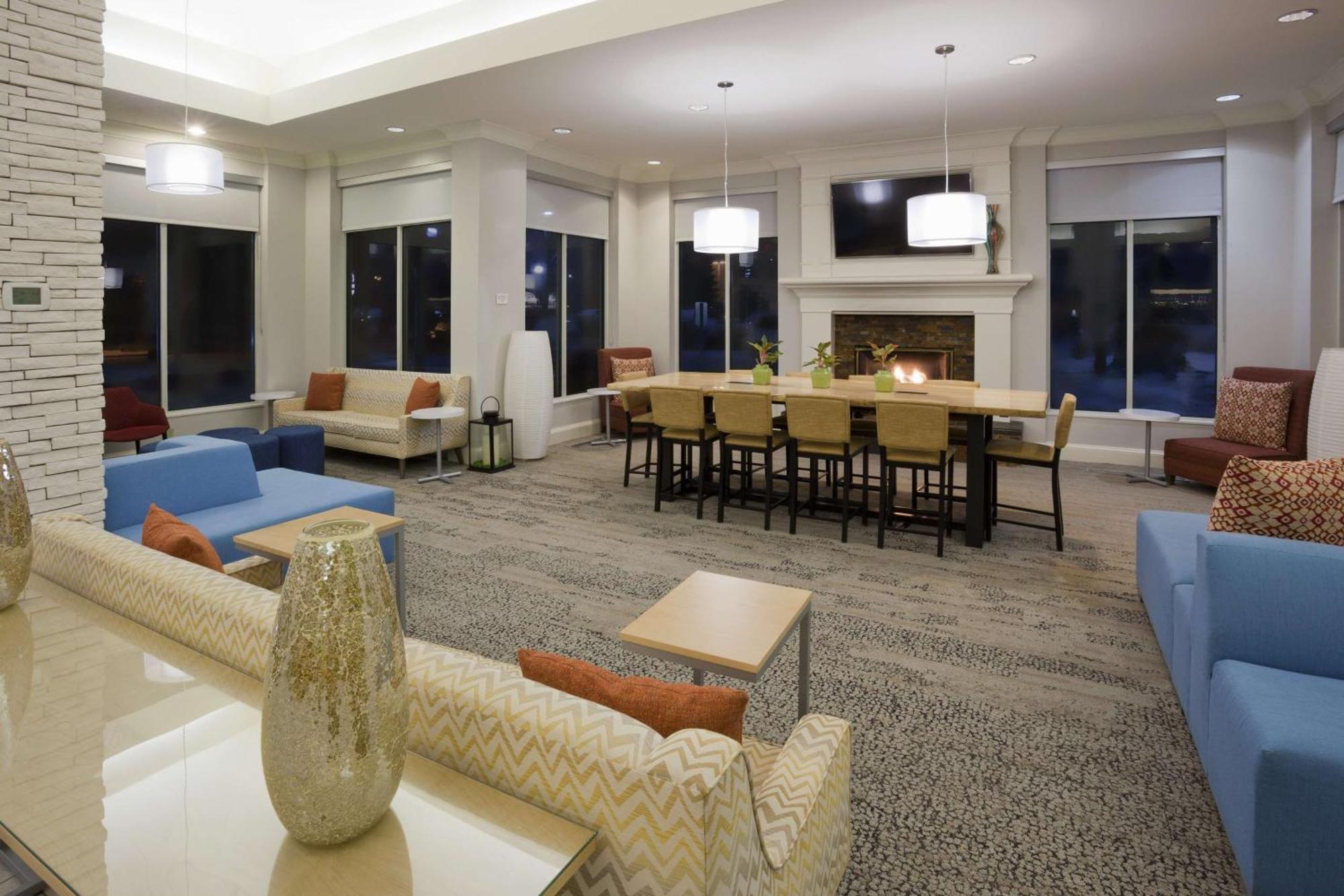 Hilton Garden Inn Minneapolis Іґан Екстер'єр фото