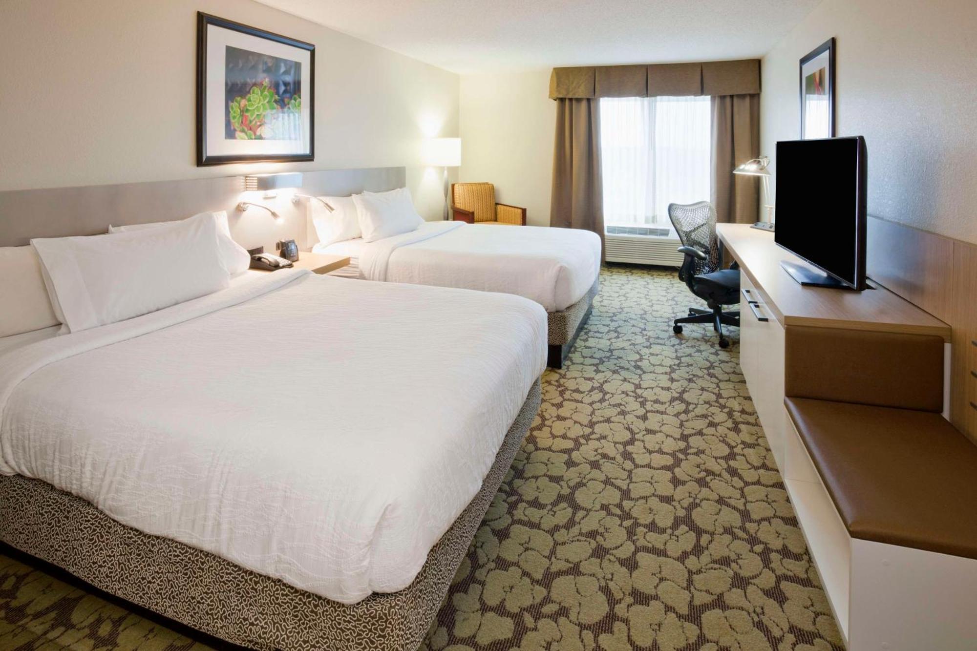 Hilton Garden Inn Minneapolis Іґан Екстер'єр фото