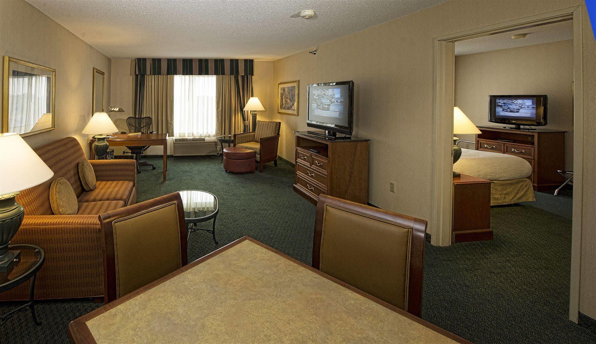 Hilton Garden Inn Minneapolis Іґан Екстер'єр фото