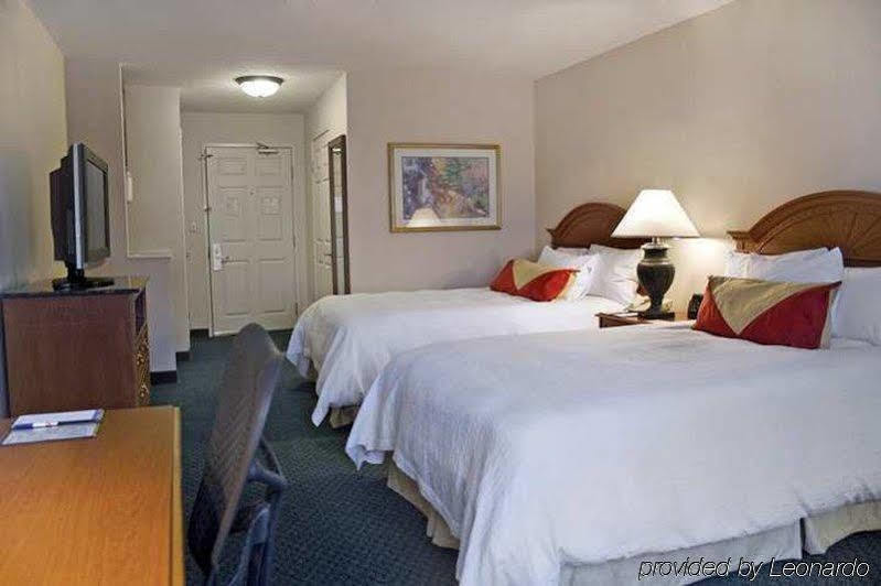 Hilton Garden Inn Minneapolis Іґан Екстер'єр фото