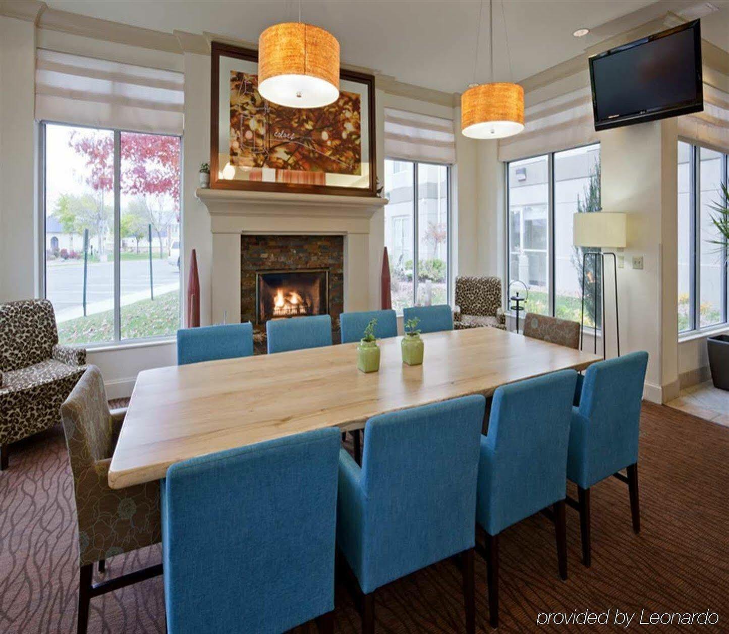 Hilton Garden Inn Minneapolis Іґан Екстер'єр фото