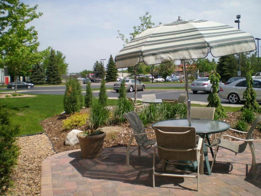 Hilton Garden Inn Minneapolis Іґан Екстер'єр фото
